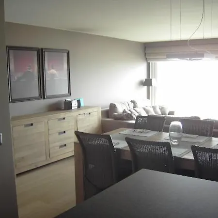 Luxe Appartement, Zeezicht, Garage En Topligging 아파트 *